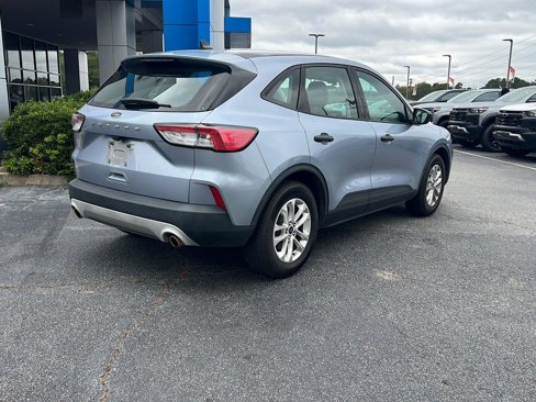 Used 2022 Ford Escape S image 3