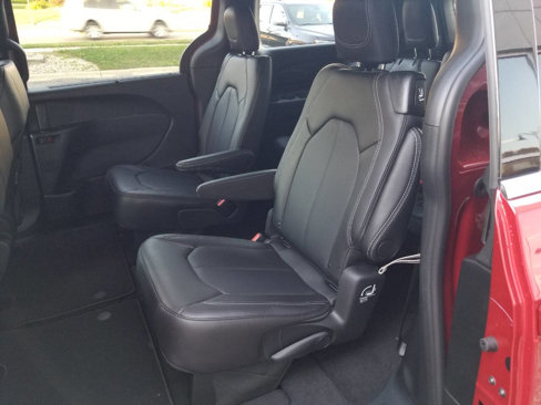 New 2026 Chrysler Voyager LX image 13
