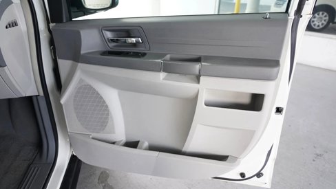 Used 2010 Chrysler Town & Country LX w/ PWR Window Group image 9