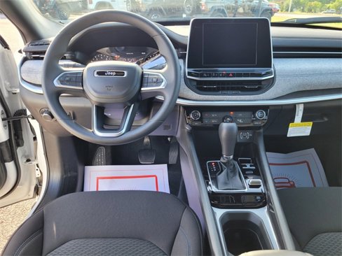 New 2025 Jeep Compass Sport image 25