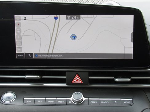 Used 2023 Hyundai Elantra Limited image 27