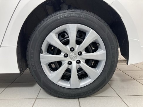 Used 2023 Toyota Corolla LE image 23