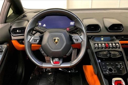 Used 2017 Lamborghini Huracan LP 580-2 image 9