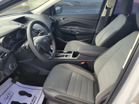 Used 2019 Ford Escape S image 8
