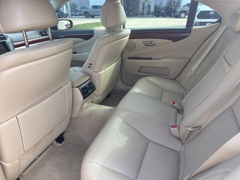 Used 2011 Lexus LS 460 image 8