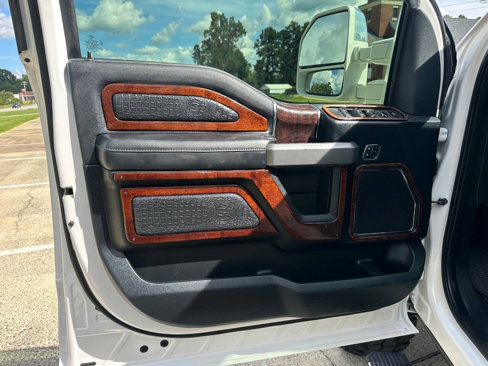 Used 2017 Ford F350 Platinum w/ Platinum Ultimate Package image 13