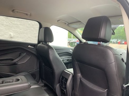Used 2017 Ford Escape Titanium image 36