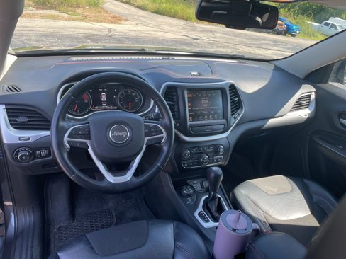 Used 2016 Jeep Cherokee Trailhawk w/ Comfort/Convenience Group image 3