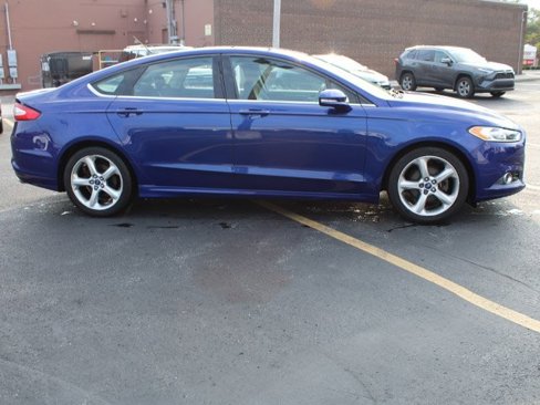Used 2015 Ford Fusion SE w/ Equipment Group 201A image 5