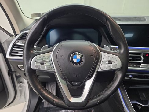 Used 2021 BMW X7 xDrive40i w/ Premium Package image 15