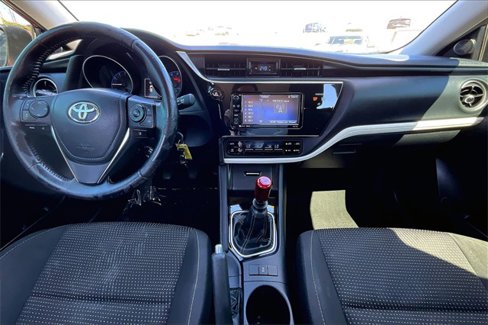 Used 2017 Toyota Corolla iM image 13