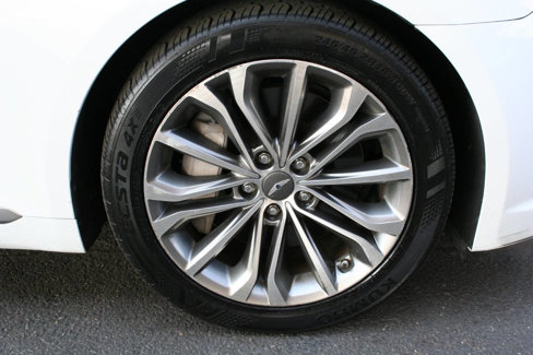 Used 2015 Hyundai Genesis 3.8 w/ Option Group 02 image 22