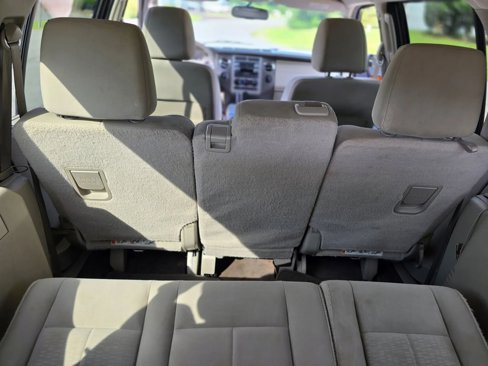 Used 2011 Ford Expedition EL XLT image 15