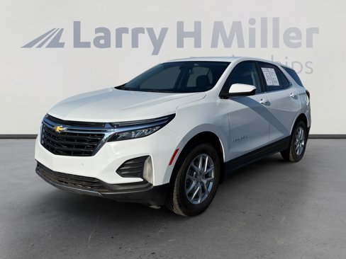 Used 2023 Chevrolet Equinox LT w/ LPO, Floor Liner Package image 1