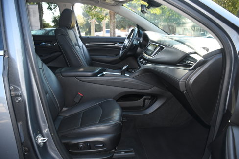 Used 2019 Buick Enclave Avenir image 23
