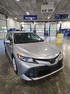 Used 2019 Toyota Camry L image 4