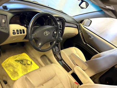 Used 2003 Toyota Highlander 4WD V6 image 24