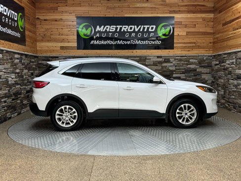 Used 2020 Ford Escape SE image 15