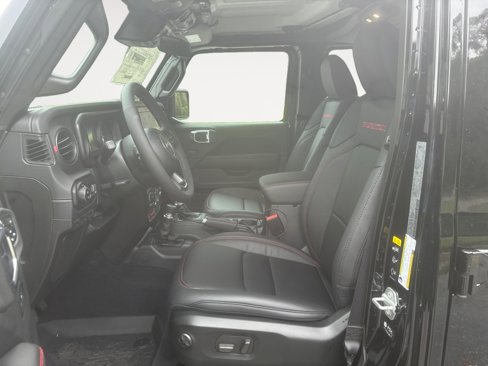 New 2025 Jeep Gladiator Rubicon image 9