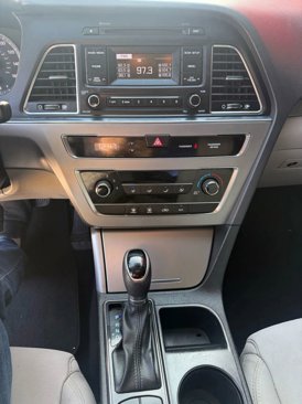 Used 2017 Hyundai Sonata SE image 9
