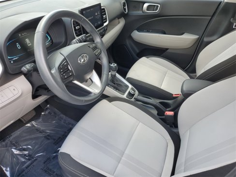 Certified 2023 Hyundai Venue SEL image 13