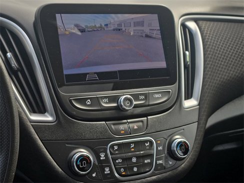 Used 2023 Chevrolet Malibu LT image 20