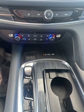 Used 2022 Buick Enclave Premium image 14