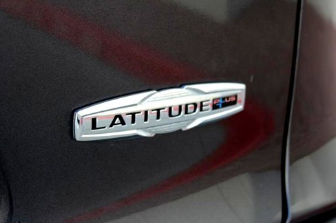 Used 2021 Jeep Cherokee Latitude Plus image 23