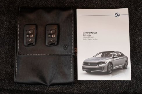 Used 2024 Volkswagen Jetta SE w/ Panoramic Sunroof Package image 48