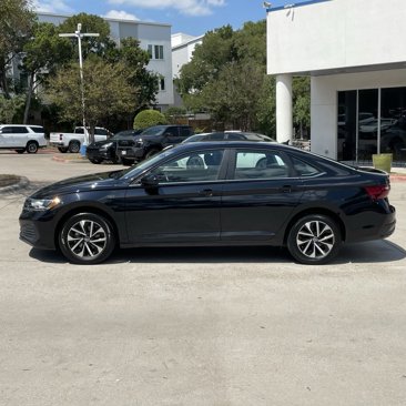 Used 2024 Volkswagen Jetta S image 3