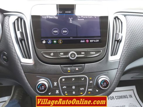 Used 2020 Chevrolet Malibu LT image 40
