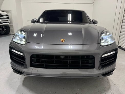 Used 2023 Porsche Cayenne GTS image 29