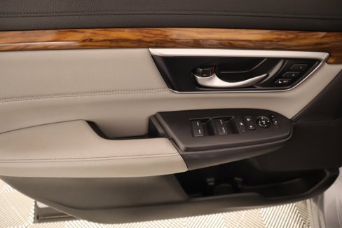 Used 2021 Honda CR-V Touring image 16