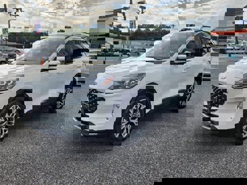 Certified 2022 Ford Escape SEL image 3