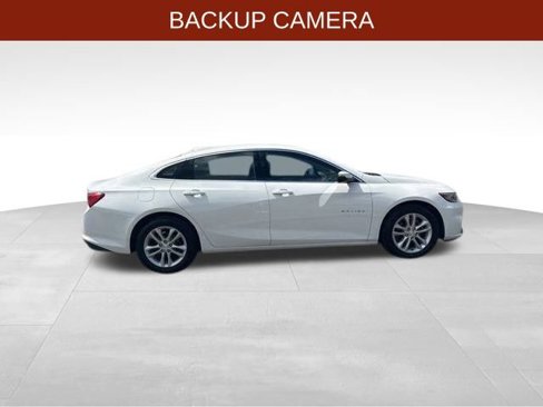 Used 2018 Chevrolet Malibu LT image 8