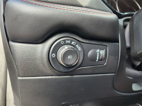Used 2023 Dodge Durango GT image 7