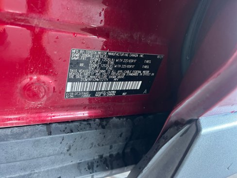 Used 2021 Toyota RAV4 XLE image 25