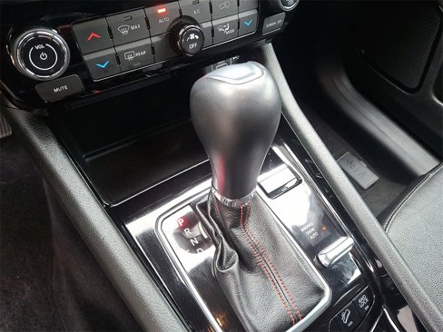 Used 2023 Jeep Compass Trailhawk image 12