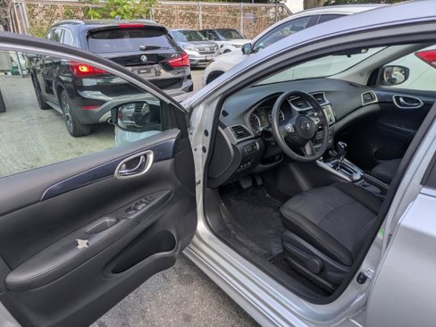 Used 2017 Nissan Sentra SR image 7