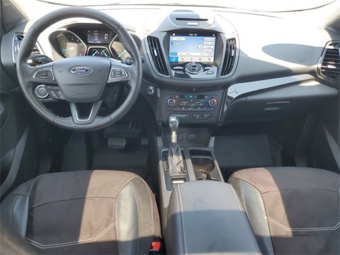 Used 2017 Ford Escape Titanium image 29