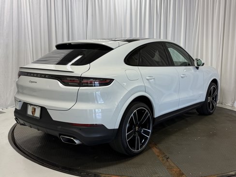 Certified 2022 Porsche Cayenne Coupe image 29