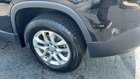Used 2020 Chevrolet Traverse LS w/ LPO, Cargo Package image 9