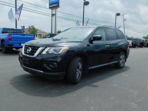 Used 2017 Nissan Pathfinder S image 4