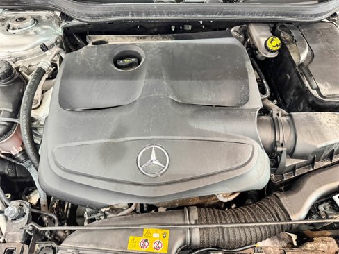 Used 2018 Mercedes-Benz GLA 250 4MATIC image 45