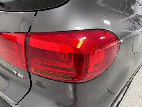 Used 2016 Volkswagen Tiguan S image 8