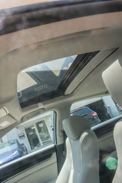 Used 2018 Honda Accord Touring image 9