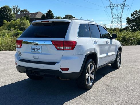 Used 2013 Jeep Grand Cherokee Laredo image 3