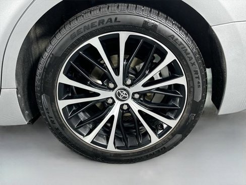 Certified 2020 Toyota Camry SE image 27