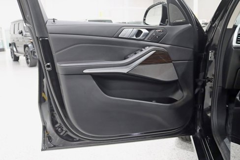 Used 2020 BMW X7 xDrive40i w/ Cold Weather Package image 39