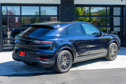 Used 2022 Porsche Cayenne S image 11
